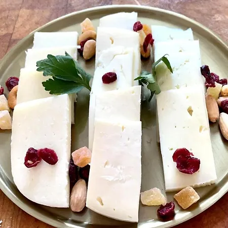 فندق مبيت وإفطار Di Noi 4*